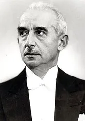 İsmet İnönü. Former National Chief of Turkey. After a military coup d’etat, at risk of being “lynched.”